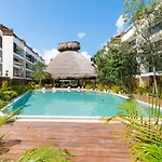 Penthouse With Private Plunge Pool - 2 King Tulum
