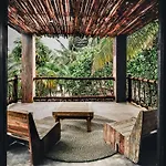 Nomade Temple Hotel 4*