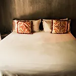 Nomade Temple Hotel