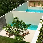 Roof Top Condo Tulipan