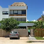Roof Top Condo Tulipan