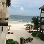 Chica Tulum
