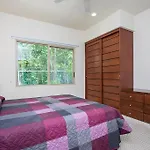 Apartment Perfectly Situated Between The Beach & Town By Stella