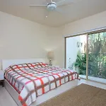 Apartment Perfectly Situated Between The Beach & Town By Stella