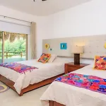 Perfectly Situated Between The Beach & Town By Stella Apartment Tulum