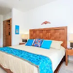 Perfectly Situated Between The Beach & Town By Stella Apartment Tulum