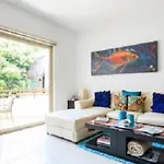 Mariposa Azul In Aldea Zama