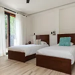 Arthouse 203