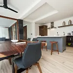 Arthouse 203