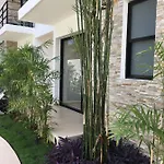 Yaax Kiin Apartahotel 4*