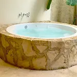 Kiimak Hotel