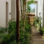 Jungle Luxury In Private Residential Area & Stunning Rooftop By Stella *
