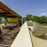 Jungle Luxury In Private Residential Area & Stunning Rooftop By Stella