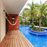 Swim Up- 2 Bdr & 2 Bike In