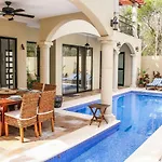 Stunning For 10-cabana-private Pool-parking Сasa de vacaciones *