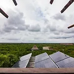 Bambu Gran Palas Hostal Party