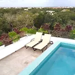 Holiday home Private Roof W Plunge Pool, Brand New 2 Bedroom Penthouse For 6 Sleeps
