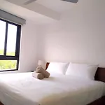 Private Roof W Plunge Pool, Brand New 2 Bedroom Penthouse For 6 Sleeps *