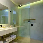 Apartamento Luxury & Nature Meet A Private Pool & Roof Pool