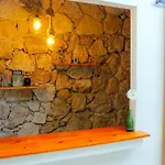 Apartahotel Les Calle 2 By Galian - 350m From Ado Bus Terminal