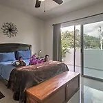 Casa Esmeralda W/ Pool Access & Furnished Patio! *