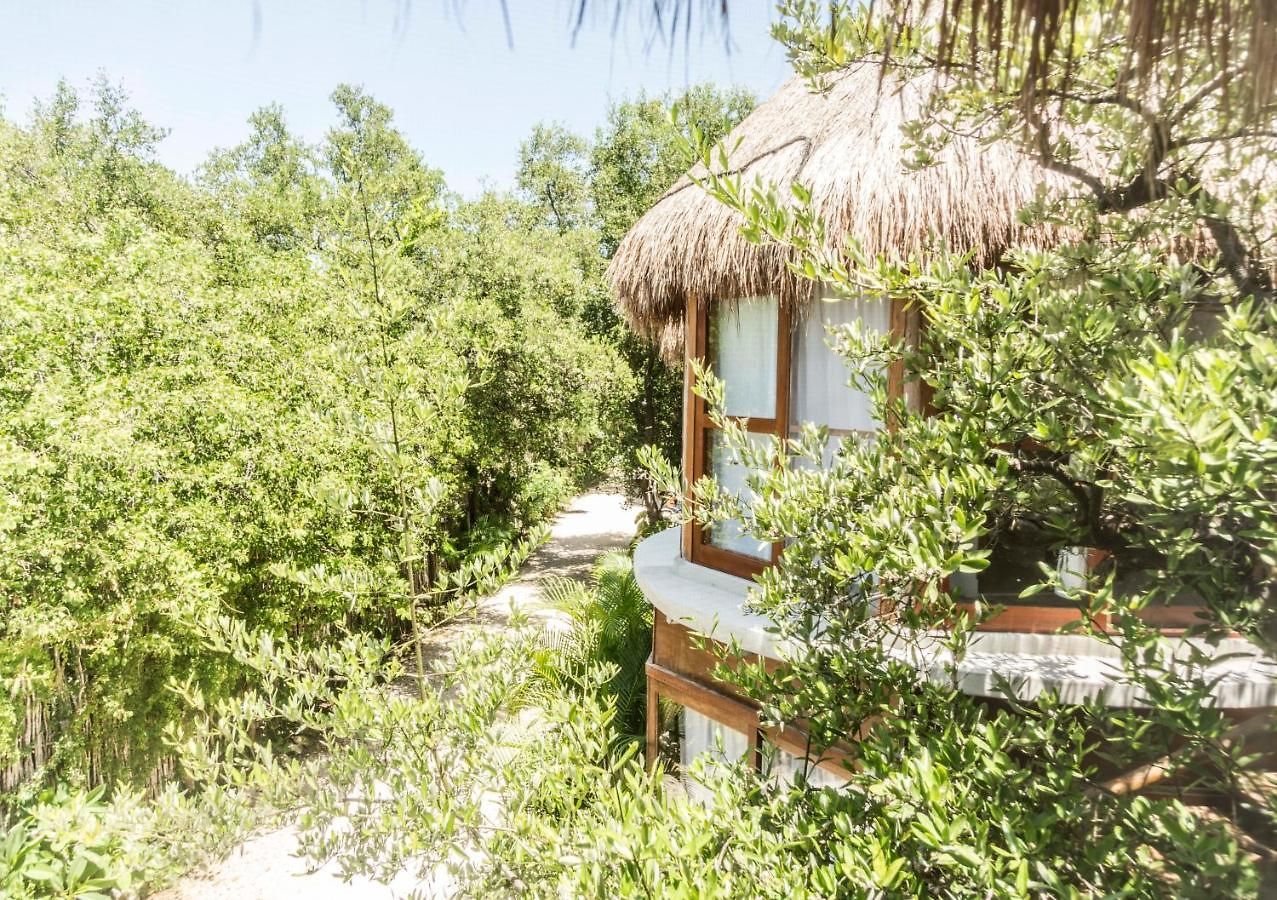 Mamasan Treehouses & 4*