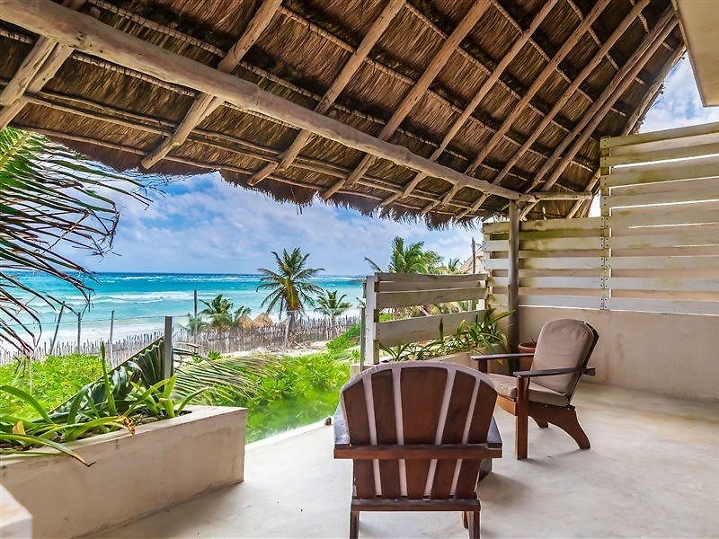 Casa Ganesh Beachfront 4*