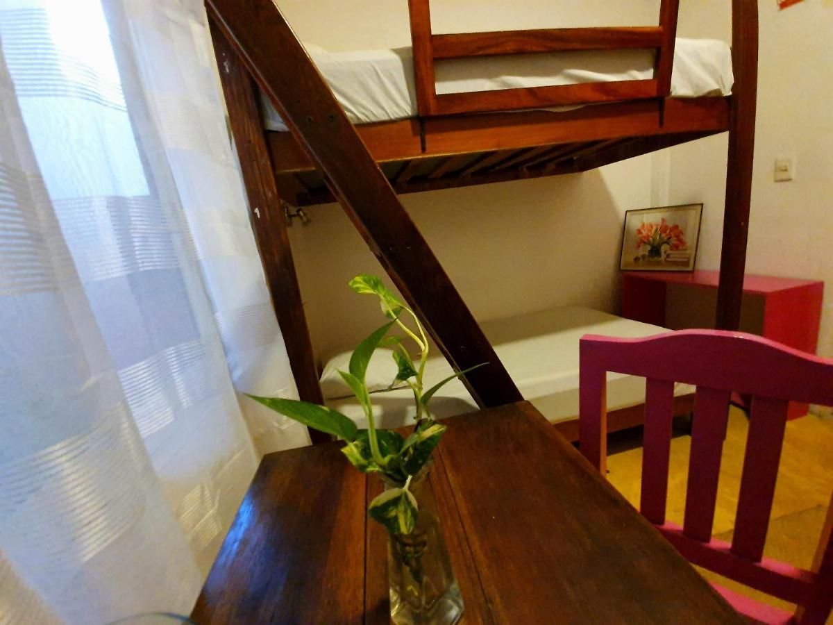 La Casona Hostel *