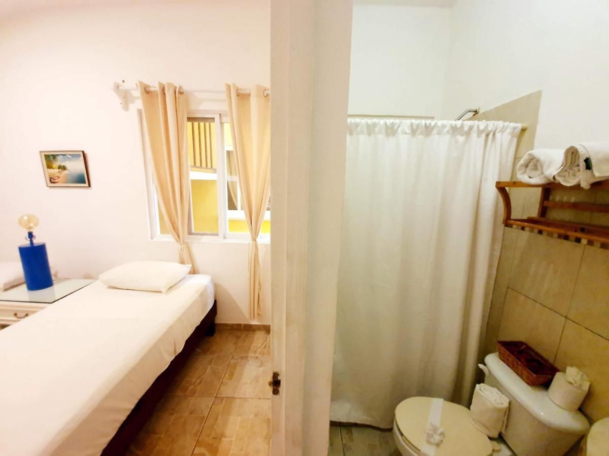 La Casona Hostel *