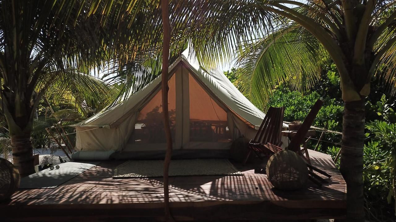 Glamp Ikal Luxury tent