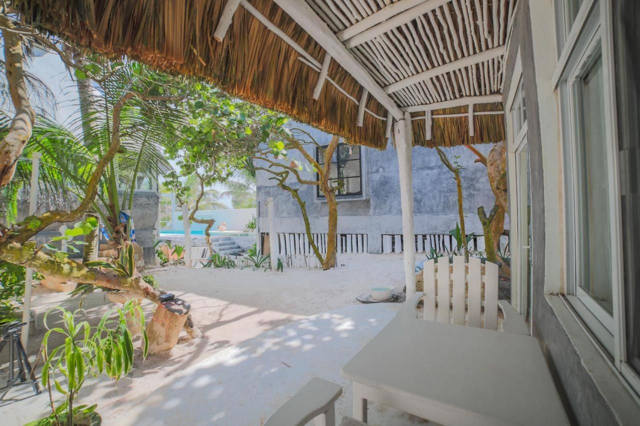 Lamar Front And Pool 3* Tulum