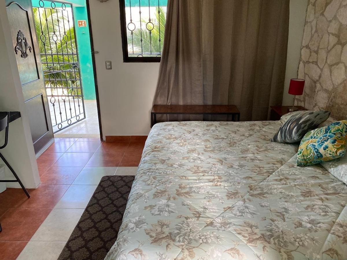 Andrea's Hotel 3*