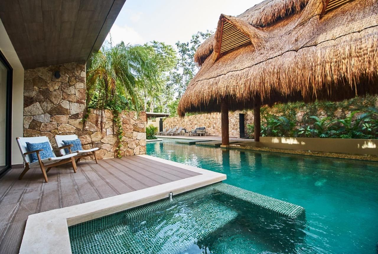 Luxury Poolside Gem With Pool, Jacuzzi & Gym Tulum
