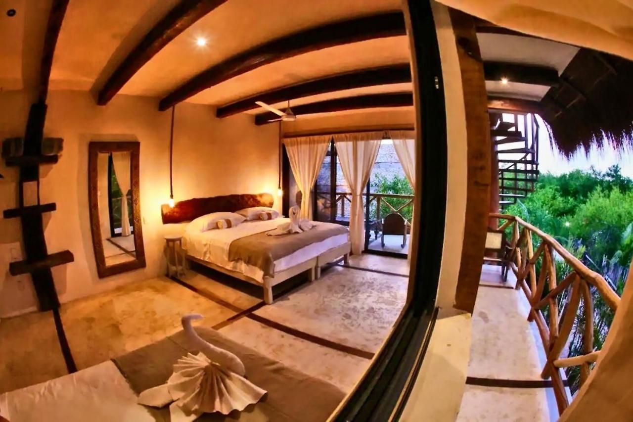 Hotel La Casa De Mia 2*