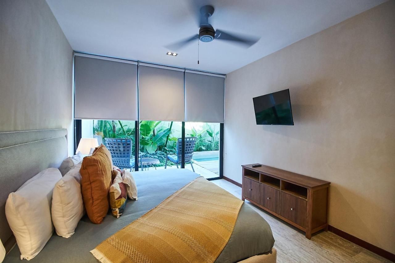 Don Quijote - Private Pool & Club Access Apartment *