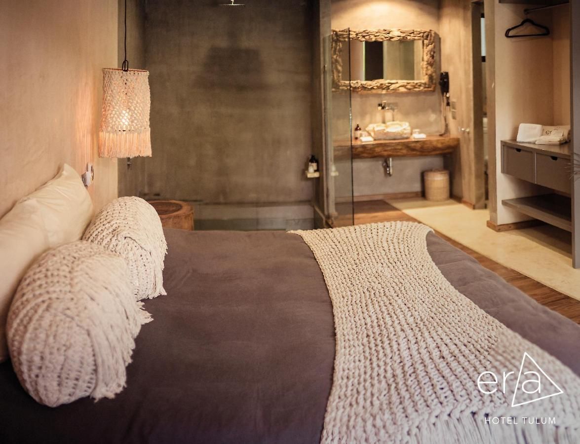 Era & Hotel 4*