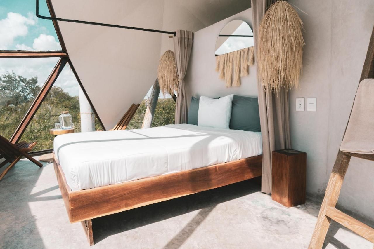 Mamasan Treehouses & Hotel