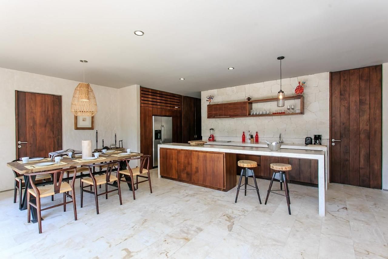 Apartamento Eco-chic Design Wrapped In Nature's Elements By Stella Tulum