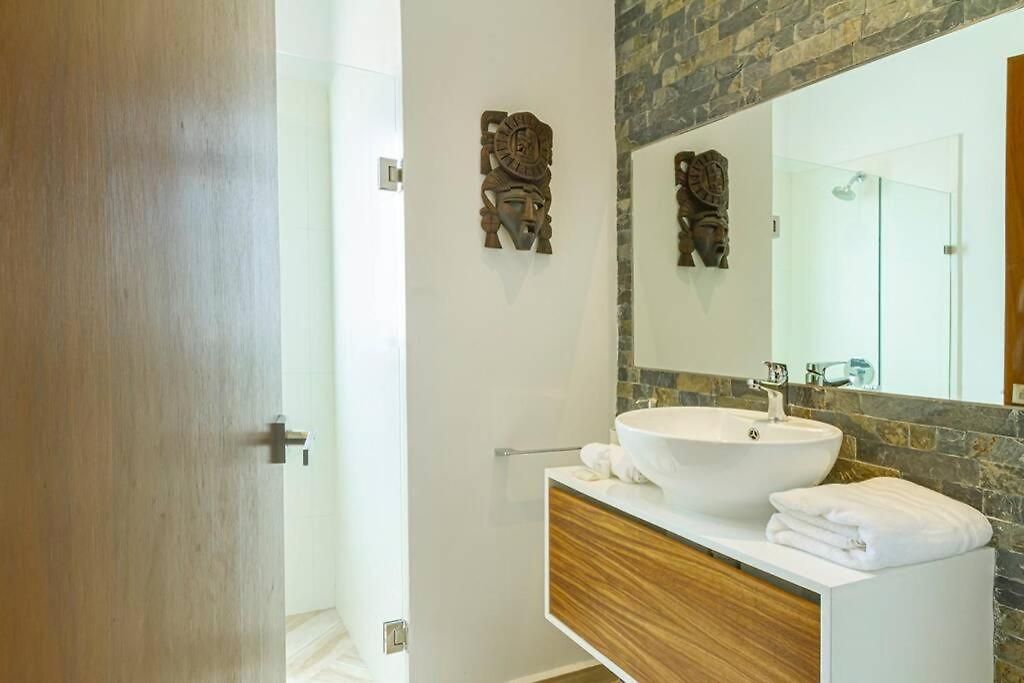 Apartment Perfect Getaway A Yaaxlum 106