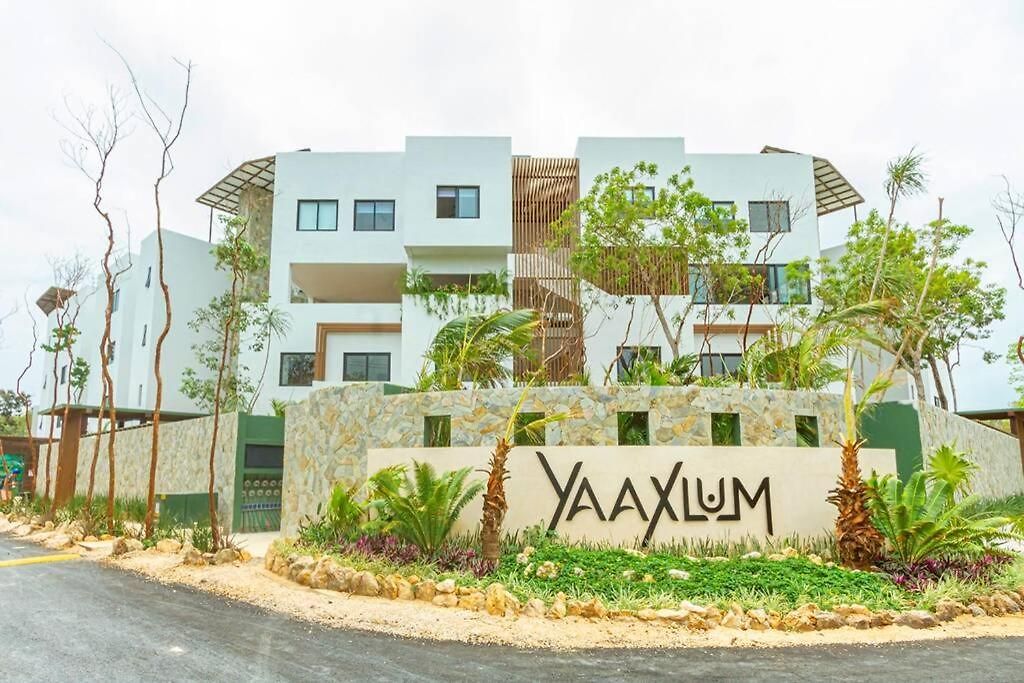 Perfect Getaway A Yaaxlum 106 *
