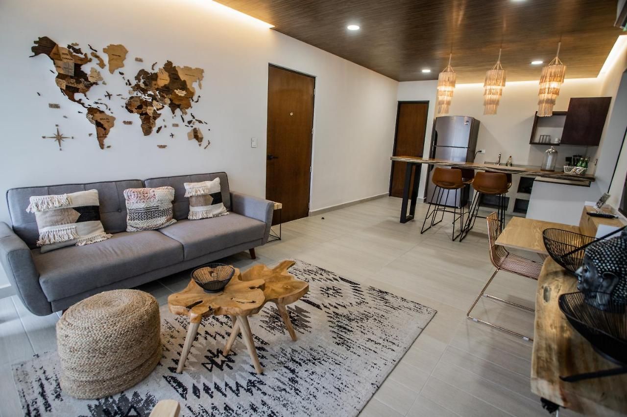 Macondo Apartahotel