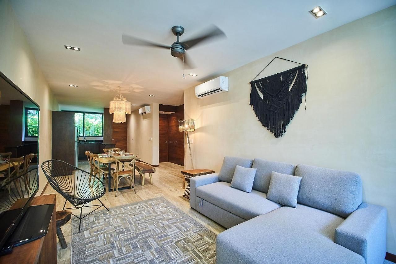 Apartment Odyssey - Private Plunge Pool & Club Access *