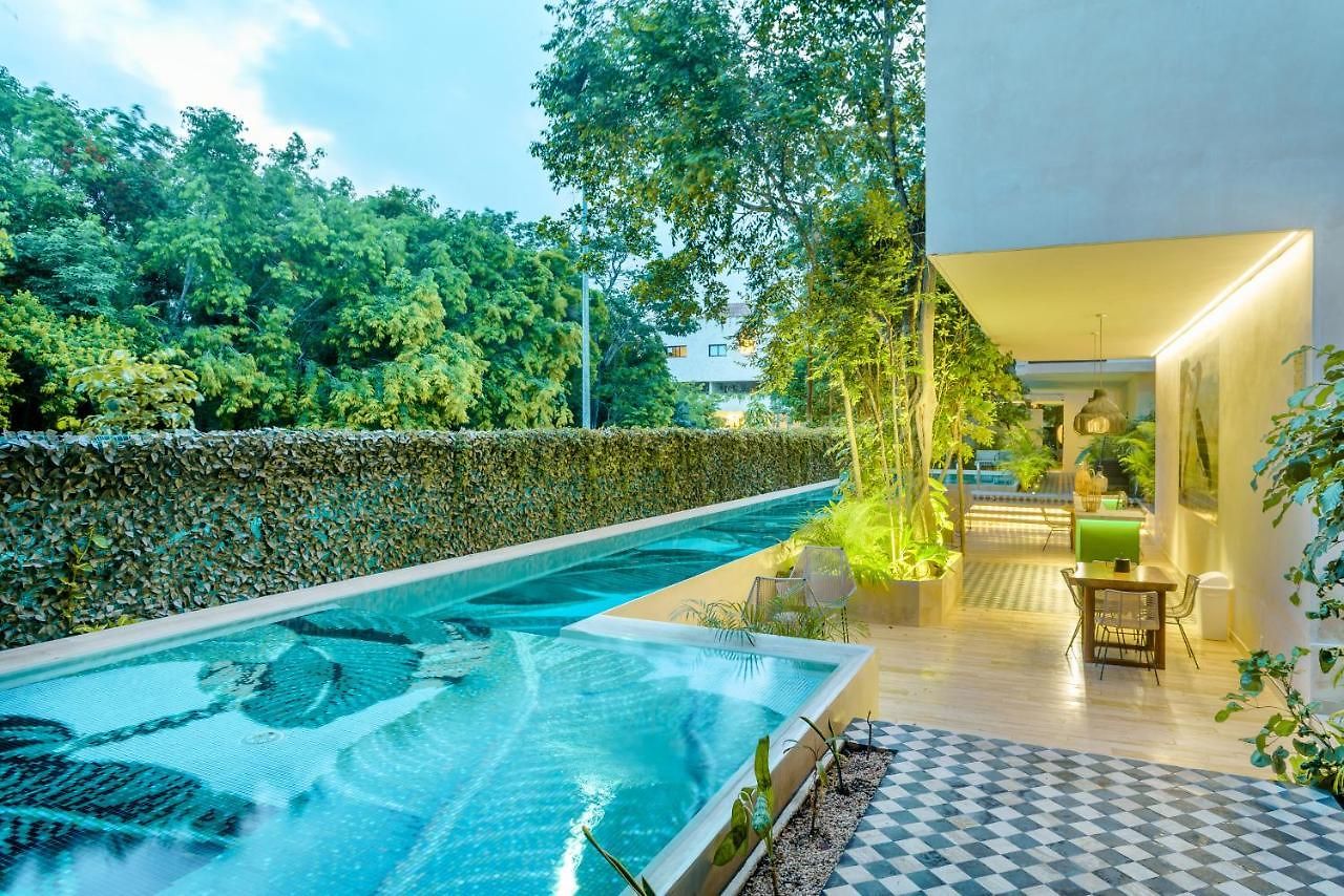 205 Perfect Location 3 Bedrooms Apartment