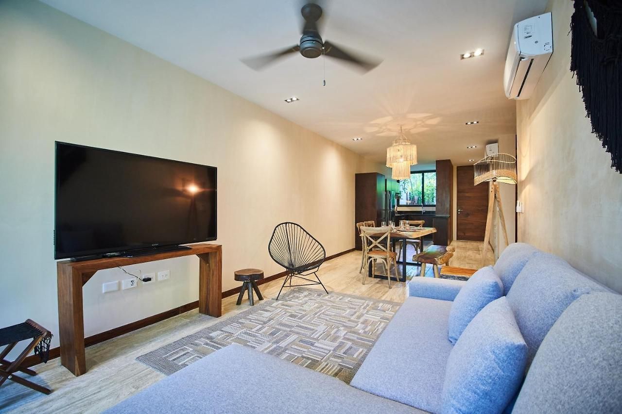 Apartment Odyssey - Private Plunge Pool & Club Access