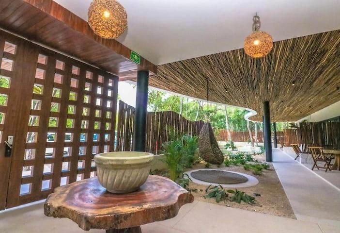 Moma Tulum *