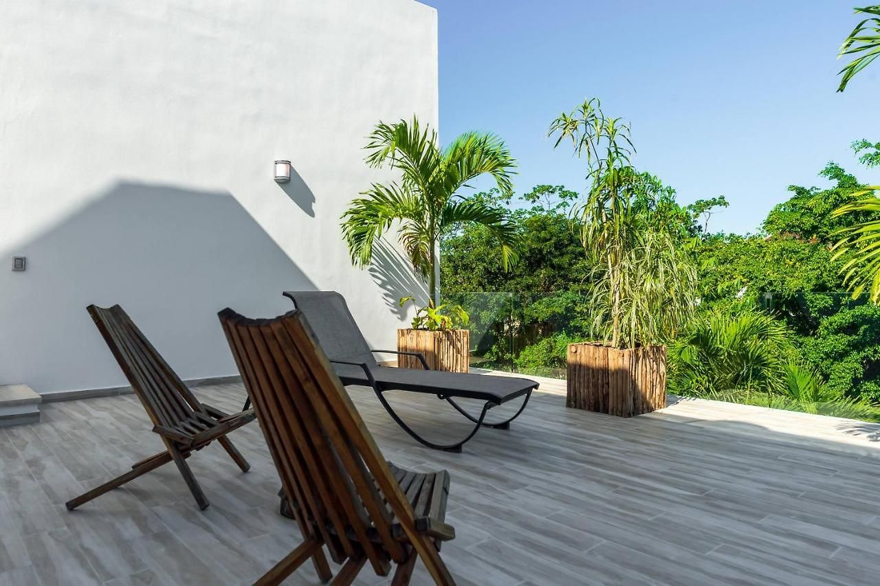 Calma, Chic & Mexican Villa, A True Oasis Pool, Security Holiday home