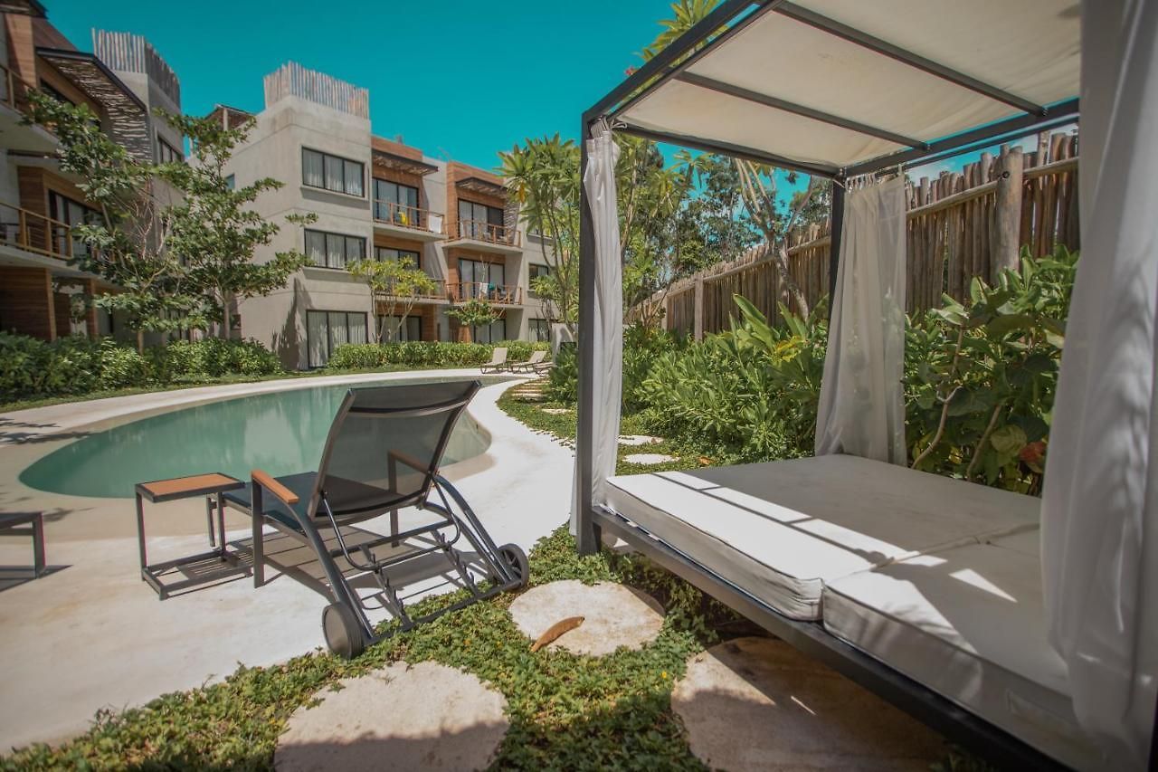 Macondo Apartahotel