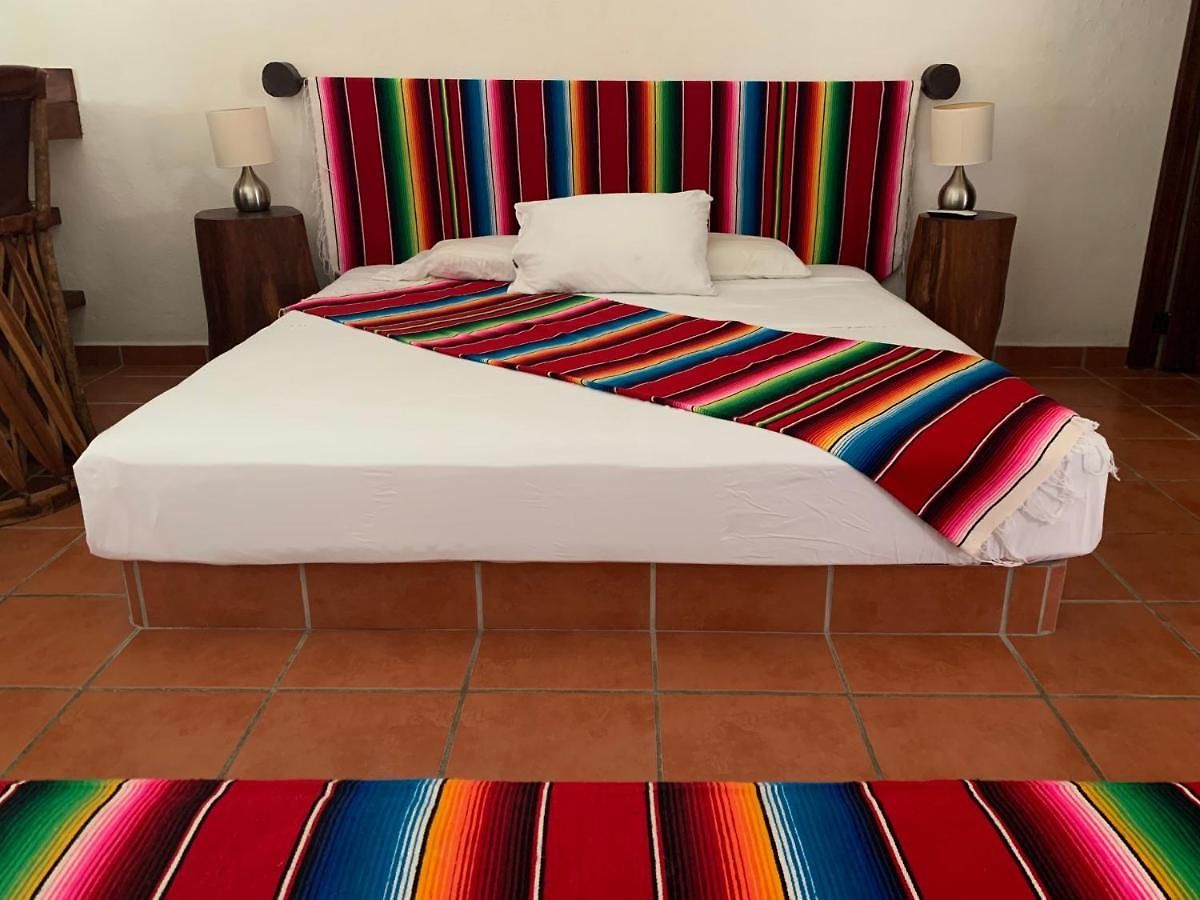 Hotel Lo Nuestro Petit 3*
