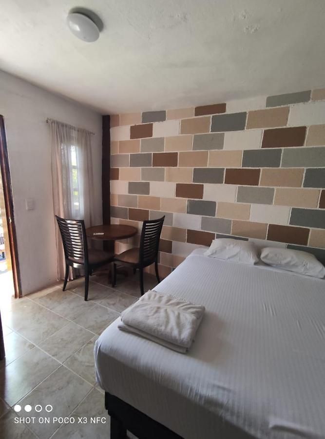Lobo Bed and breakfast 2*