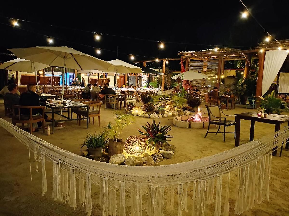 Hostel The - Food, Drinks And Transportation To The And Cenotes Tulum